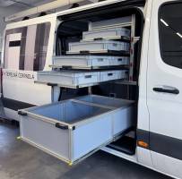 výsuvy šuplíky do bočních dveří dodávky.jpg